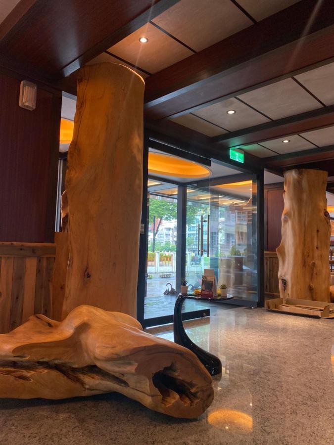 Weifeng Boutique Business Hotel - Zhanqian Branch Pingtung Екстериор снимка