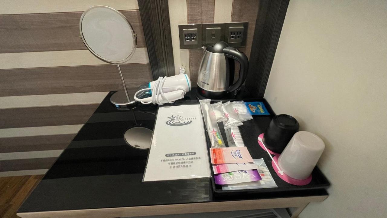 Weifeng Boutique Business Hotel - Zhanqian Branch Pingtung Екстериор снимка